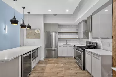 813 Broadway Street #302, Cincinnati, OH 45202 - Photo 6