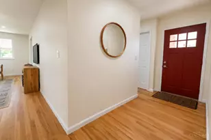 3449 Anaconda Dr, Cincinnati, OH 45211 - Photo 4