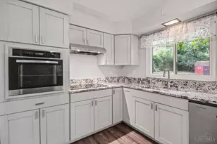 3941 Cornell Rd, Cincinnati, OH 45241 - Photo 10