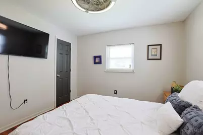 4512 Leslie Avenue, Blue Ash, OH 45242 - Photo 10
