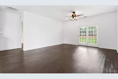 2904 Traverse Creek Drive, Miami Township, OH 45150 - Photo 6