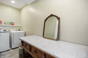 4208 Williamson Pl, Cincinnati, OH 45223 - Photo 18