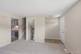12105 Birchgrove Ct, Colerain Township, OH 45251 - Photo 2