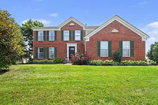 136 Hearthstone Ct, Maineville, OH 45039 - Photo 2