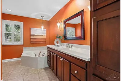 8383 Ellenwoods Drive, Symmes Township, OH 45249 - Photo 40