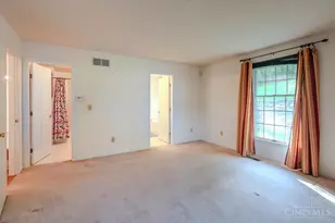 560 Leo Dr, Hamilton, OH 45013 - Photo 14