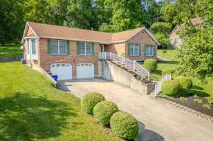 560 Leo Dr, Hamilton, OH 45013 - Photo 1