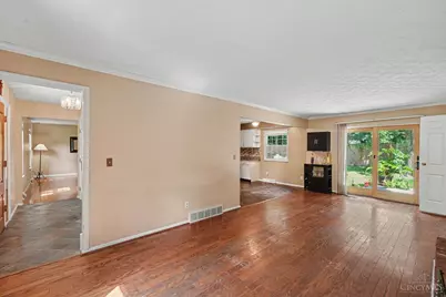 1682 Foxwood Trail, Miami Township, OH 45140 - Photo 12