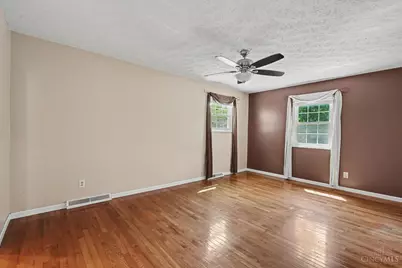 1682 Foxwood Trail, Miami Township, OH 45140 - Photo 16