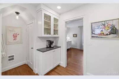 1326 Herlin Place, Cincinnati, OH 45208 - Photo 16