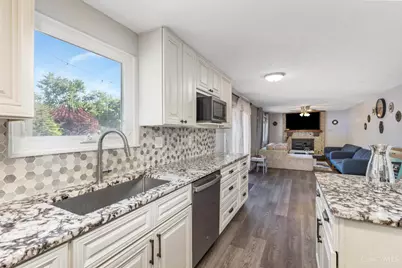 8147 Woodward Drive, West Chester, OH 45069 - Photo 6