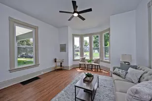 7408 Maple Ave, Cincinnati, OH 45231 - Photo 8