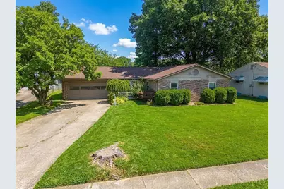 303 West Place, Trenton, OH 45067 - Photo 2