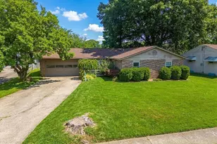 303 West Pl, Trenton, OH 45067 - Photo 2