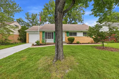 8785 Mockingbird Lane, Springfield Township, OH 45231 - Photo 2