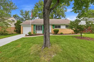 8785 Mockingbird Ln, Springfield Township, OH 45231 - Photo 2