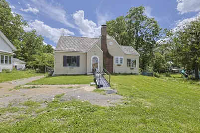1991 Princeton Road, Hamilton, OH 45011 - Photo 2