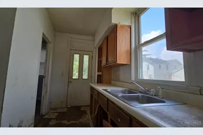 913 Sycamore Street, Hamilton, OH 45011 - Photo 10