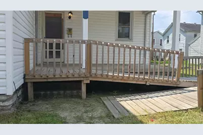 913 Sycamore Street, Hamilton, OH 45011 - Photo 2