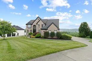 5056 Signal Hill Ln, Anderson Township, OH 45244 - Photo 2