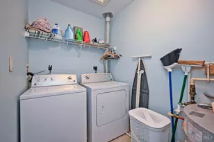 1064 Heritage Green Dr, Monroe, OH 45050 - Photo 28