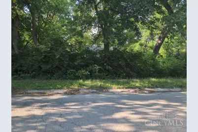 4301 Freudenberger Avenue, Trotwood, OH 45417 - Photo 4