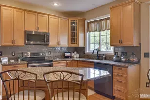 4227 English Oaks Ct, Union Township, OH 45103 - Photo 18