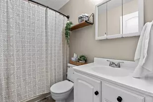 5638 Finchnest Way, West Chester, OH 45069 - Photo 18
