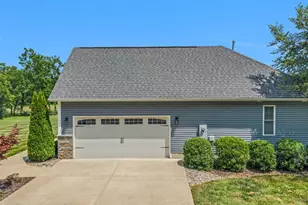 421 W St Rt 122, Clearcreek Twp., OH 45036 - Photo 10