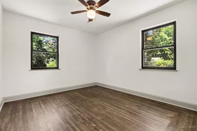 3205 Stanhope Avenue, Cincinnati, OH 45211 - Photo 20