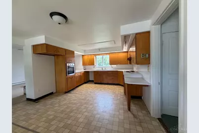 519 N Snyder Road, Dayton, OH 45417 - Photo 14