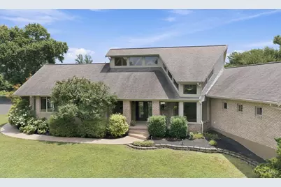 654 Eight Mile Road, Anderson Township, OH 45255 - Photo 4
