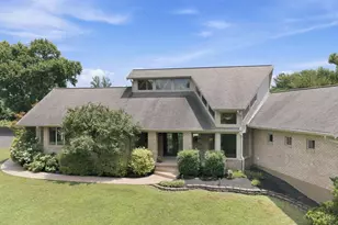 654 8 Mile Rd, Anderson Township, OH 45255 - Photo 4