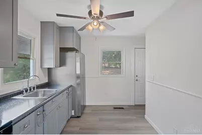 1914 Ashbrook Drive, Cincinnati, OH 45238 - Photo 6