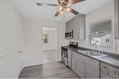 1914 Ashbrook Drive, Cincinnati, OH 45238 - Photo 8