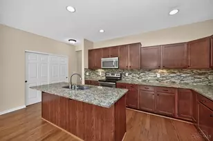 9570 Greenery Ct, Deerfield Township, OH 45140 - Photo 10