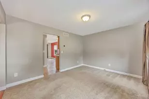 4381 Lighthouse Ln, West Chester, OH 45069 - Photo 6