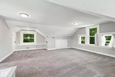 3229 Woodburn Avenue, Cincinnati, OH 45207 - Photo 44