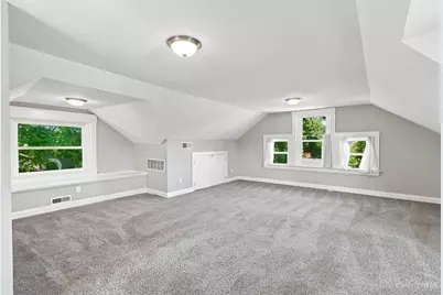 3229 Woodburn Avenue, Cincinnati, OH 45207 - Photo 38