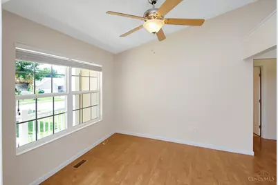 219 Shanda Drive, Monroe, OH 45050 - Photo 12