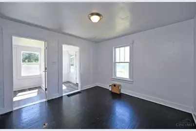 121 S West End Avenue, Jefferson Twp, OH 45417 - Photo 6
