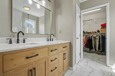 8293 Paddington Court, West Chester, OH 45069 - Photo 14