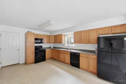 5806 Hall Court, Goshen, OH 45140 - Photo 10