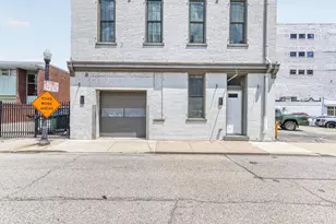 813 Broadway St, Cincinnati, OH 45202 - Photo 2