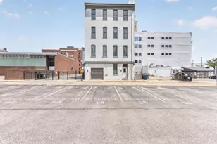 813 Broadway St, Cincinnati, OH 45202 - Photo 2