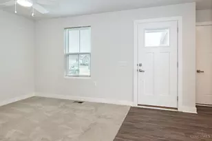 6639 Crystal Harbour Dr, Middletown, OH 45042 - Photo 4