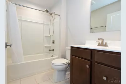 6639 Crystal Harbour Drive, Middletown, OH 45042 - Photo 10