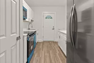 2011 Highland Ave, Cincinnati, OH 45219 - Photo 10