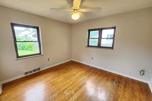 1196 Anderson Ferry Rd, Cincinnati, OH 45238 - Photo 6