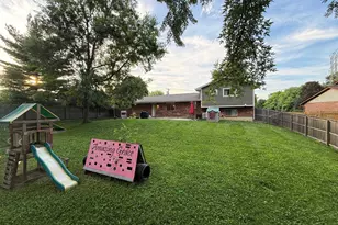 1831 Augusta Blvd, Fairfield, OH 45014 - Photo 2